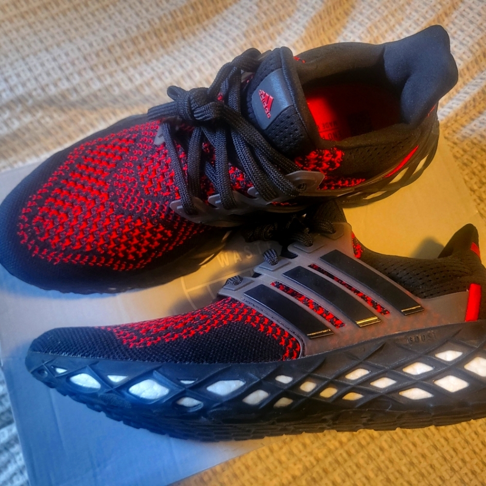 Adidas Ultraboost Web Black/Black/Vivid Red Men's 7.5 Medium (Used)